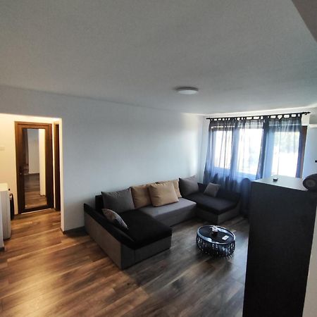 Apartament Luna 茹里洛夫卡 外观 照片
